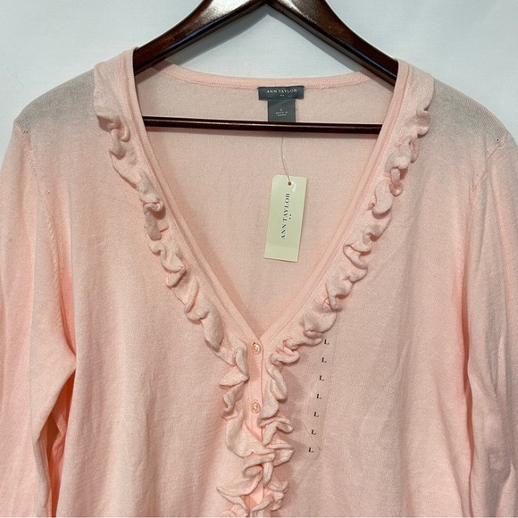 Ann Taylor NWT Pink bottom front with Ruffle Cardigan Size L - Picture 2 of 12